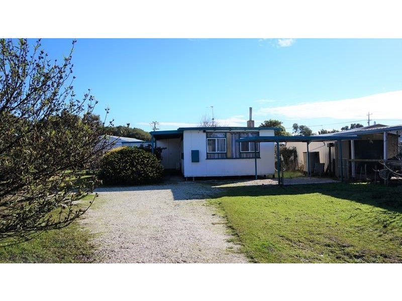 16 Koala Court, Loch Sport VIC 3851