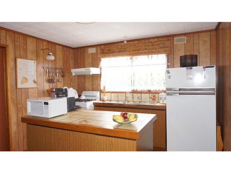 41 Camerons Road, Loch Sport VIC 3851