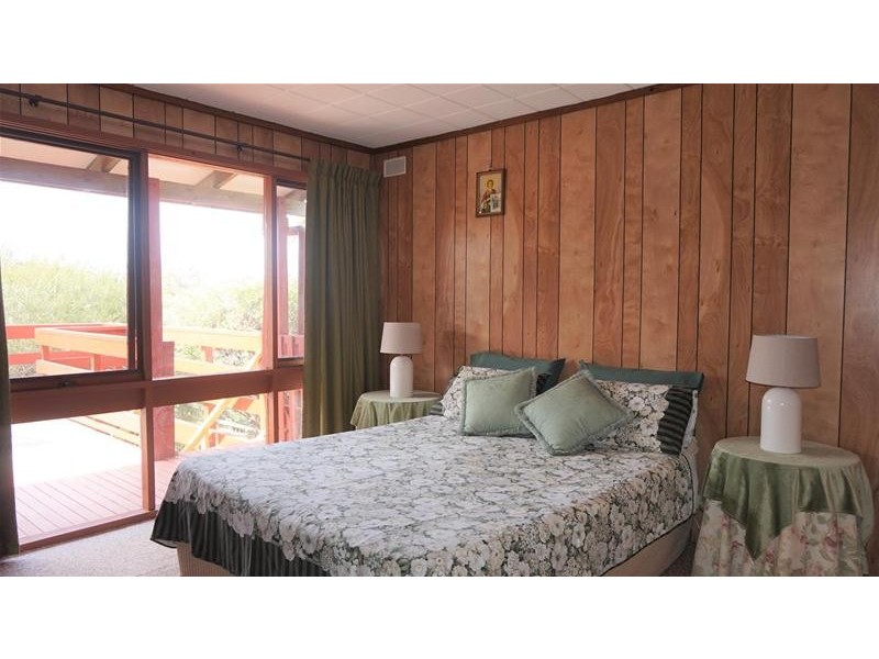 41 Camerons Road, Loch Sport VIC 3851