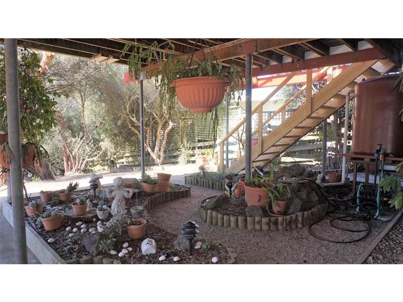 41 Camerons Road, Loch Sport VIC 3851