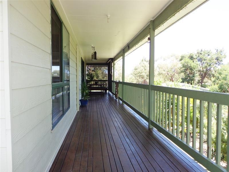 36 Goodlett Avenue, Loch Sport VIC 3851