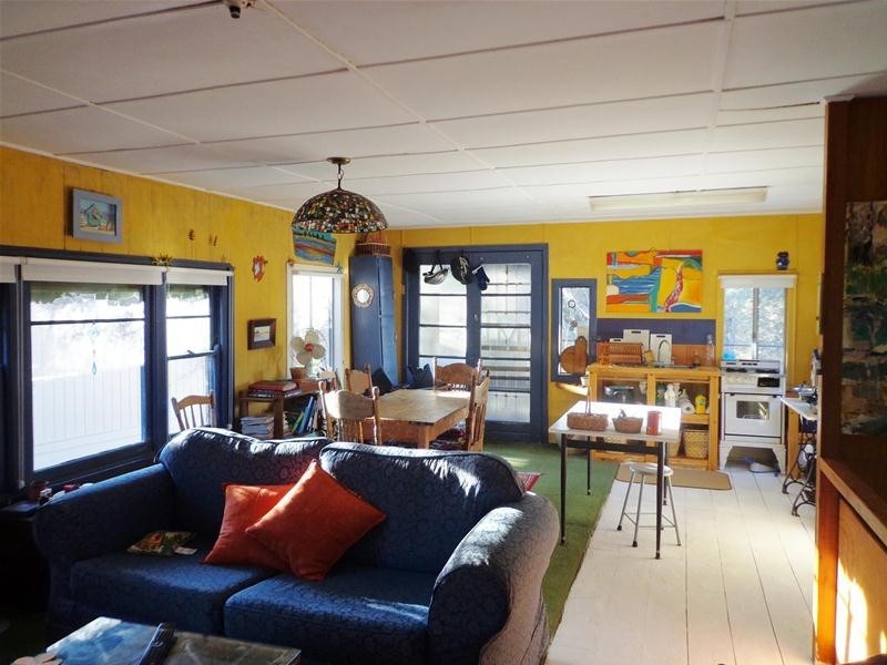 10 Marina Drive, Loch Sport VIC 3851