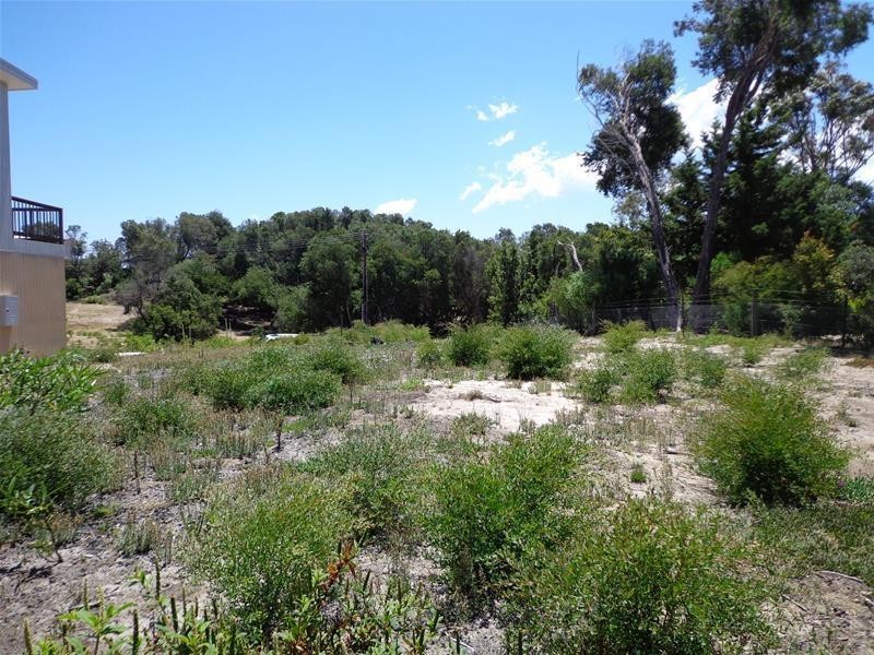 15 Elizabeth Court, Loch Sport VIC 3851