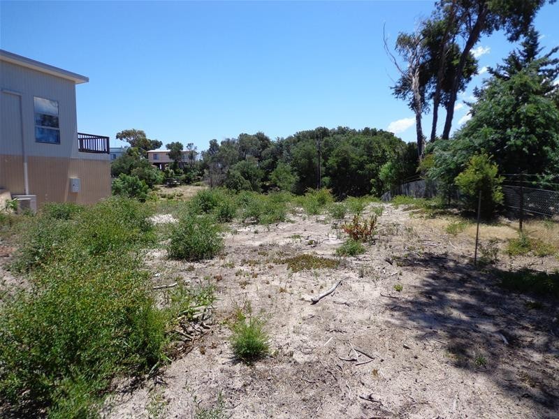 15 Elizabeth Court, Loch Sport VIC 3851