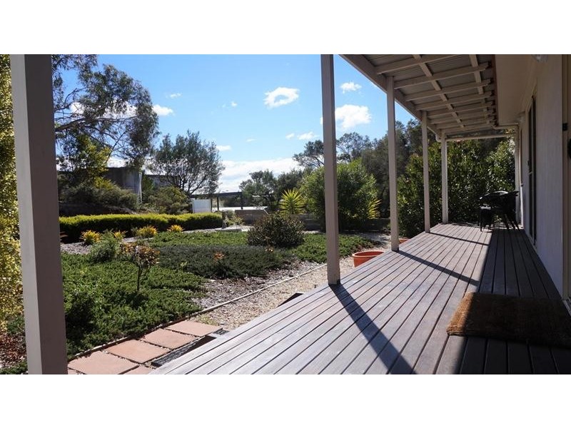 185 National Park Road, Loch Sport VIC 3851