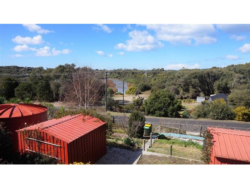 185 National Park Road, Loch Sport VIC 3851