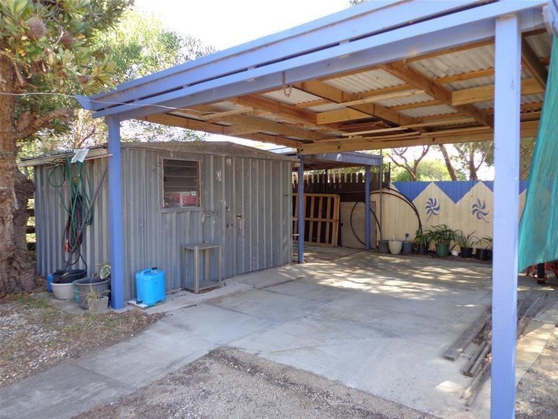 7 White Crescent, Loch Sport VIC 3851