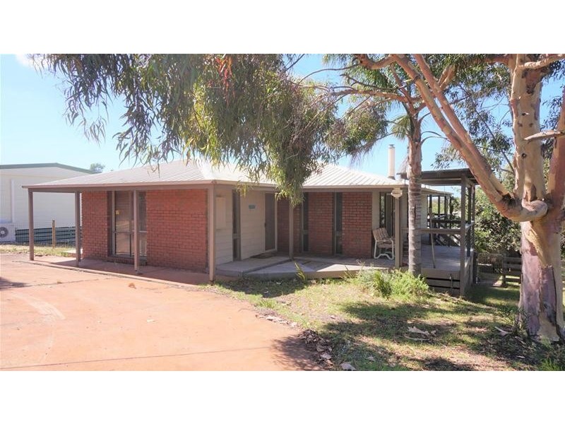 25 Banksia Street, Loch Sport VIC 3851