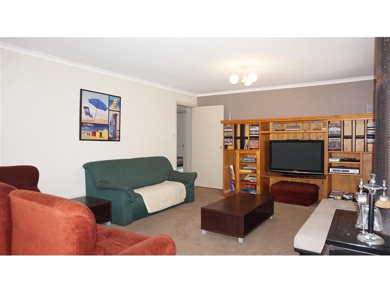 25 Banksia Street, Loch Sport VIC 3851