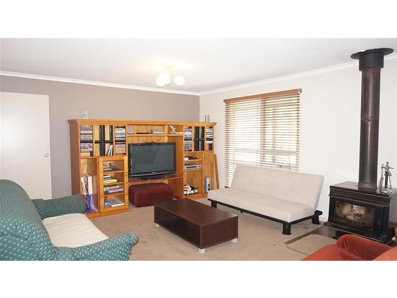 25 Banksia Street, Loch Sport VIC 3851