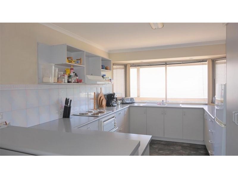 25 Banksia Street, Loch Sport VIC 3851