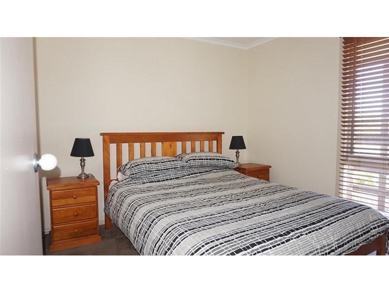 25 Banksia Street, Loch Sport VIC 3851