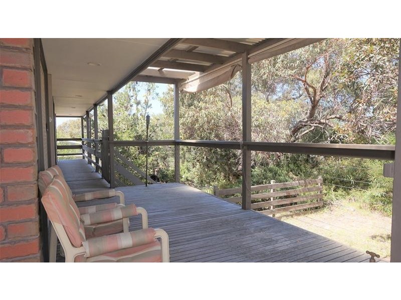 25 Banksia Street, Loch Sport VIC 3851