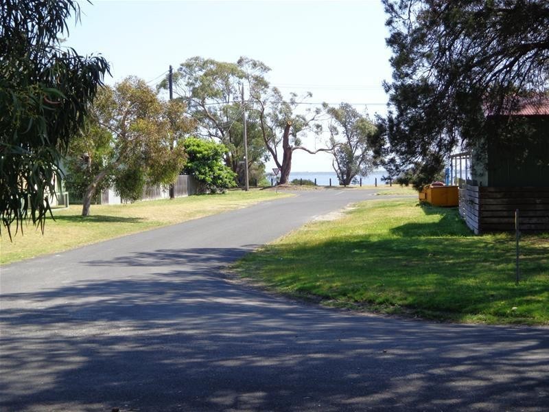 44 Campbell Street, Loch Sport VIC 3851