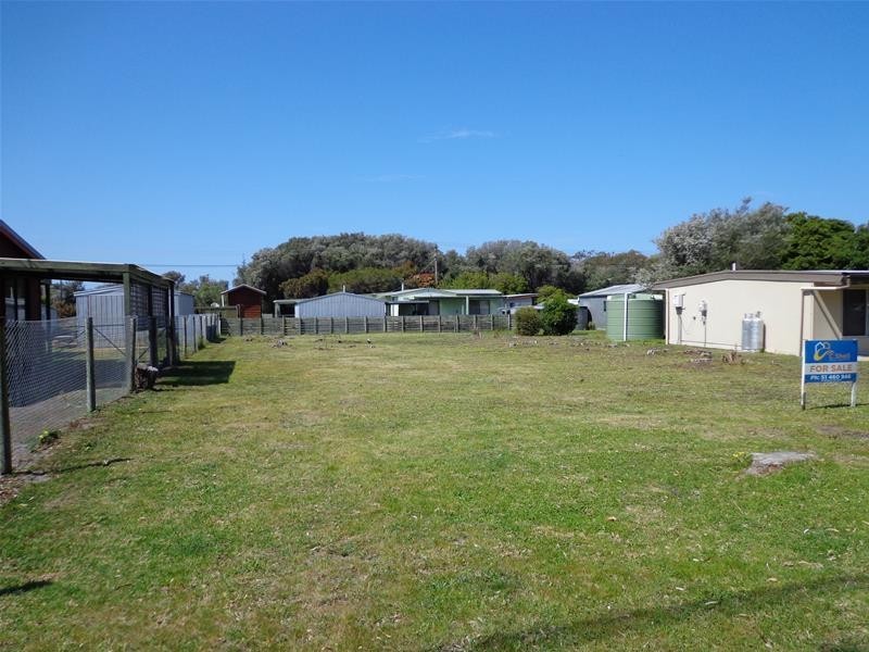 44 Campbell Street, Loch Sport VIC 3851