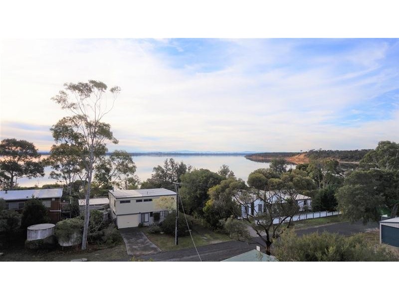 31 The Boulevard, Loch Sport VIC 3851