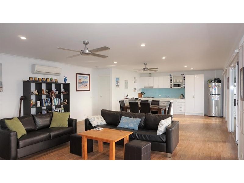 31 The Boulevard, Loch Sport VIC 3851