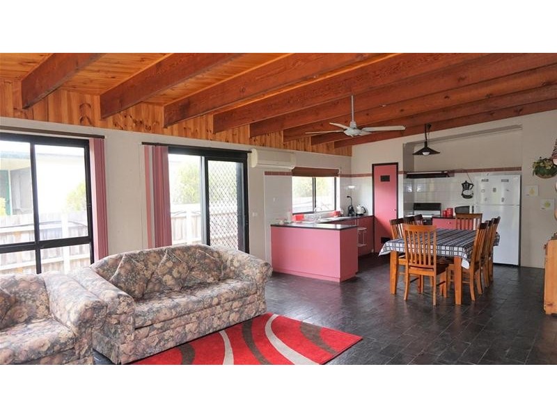 69 National Park Road, Loch Sport VIC 3851