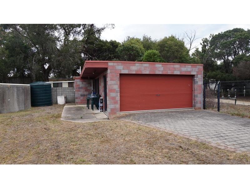 69 National Park Road, Loch Sport VIC 3851