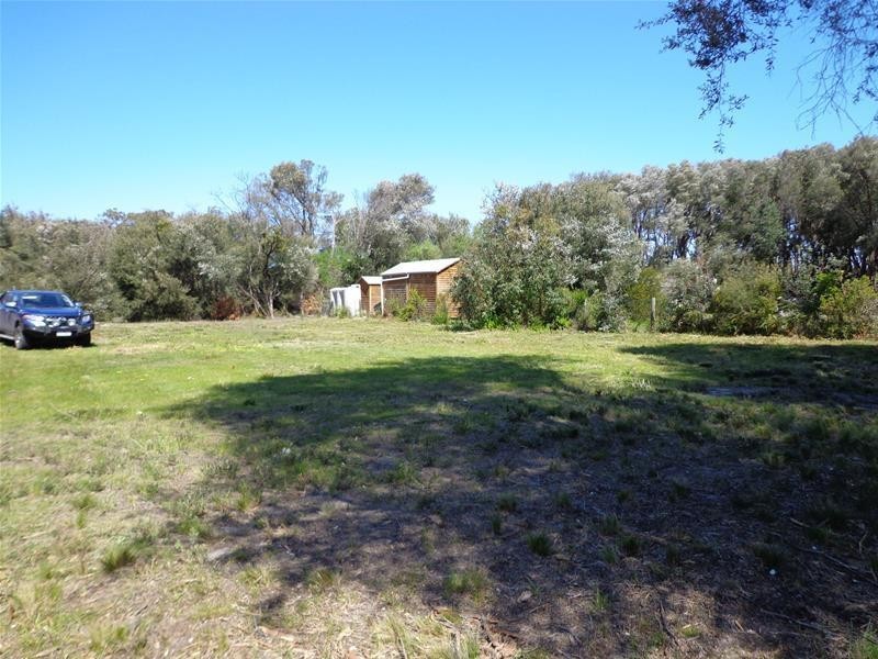 52 Sanctuary Road, Loch Sport VIC 3851