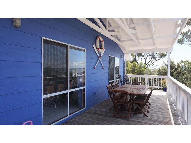 23 Holmes Street, Loch Sport VIC 3851