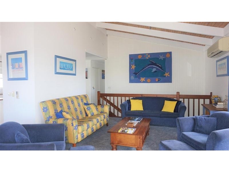 23 Holmes Street, Loch Sport VIC 3851