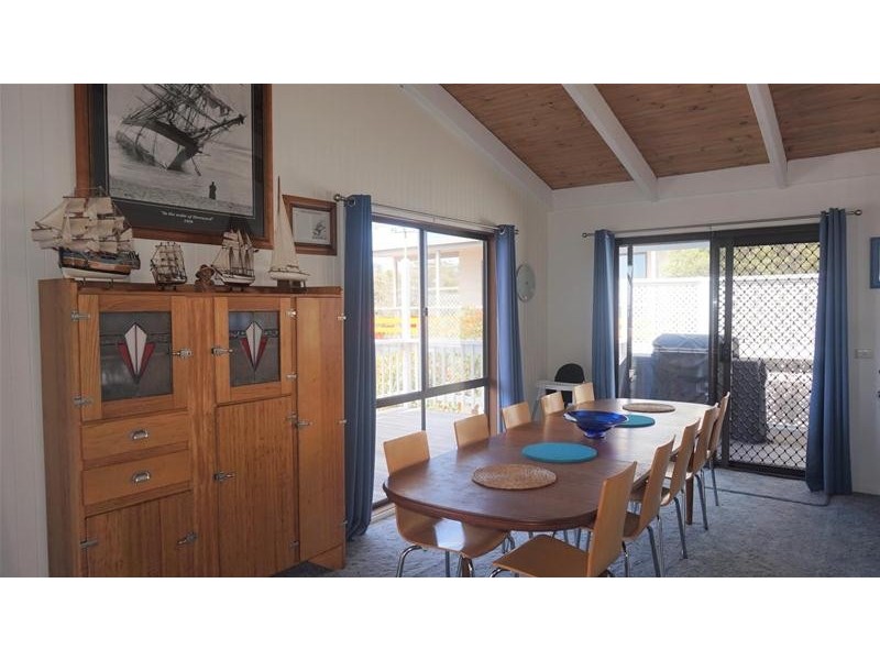 23 Holmes Street, Loch Sport VIC 3851