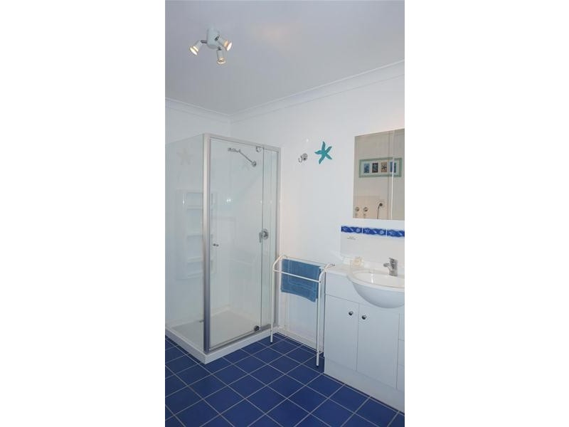 23 Holmes Street, Loch Sport VIC 3851