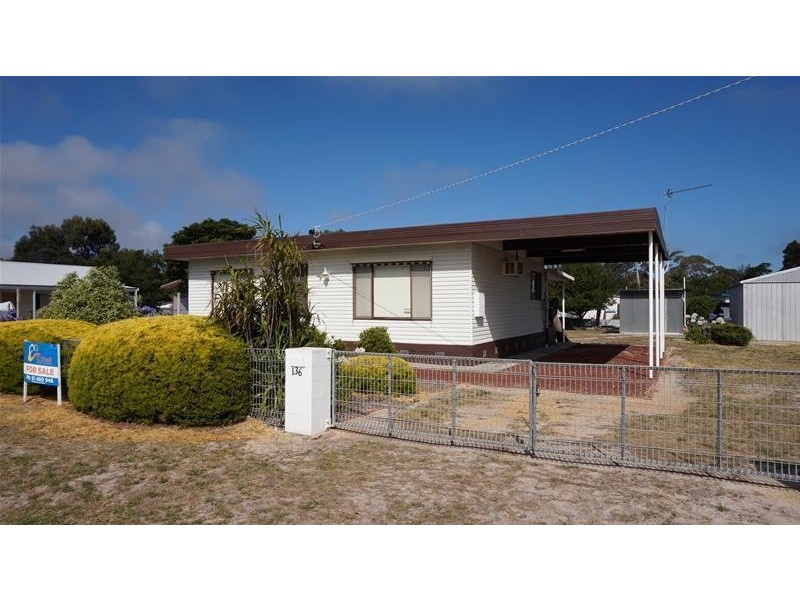 136 National Park Road, Loch Sport VIC 3851