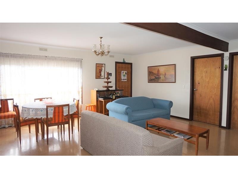 136 National Park Road, Loch Sport VIC 3851