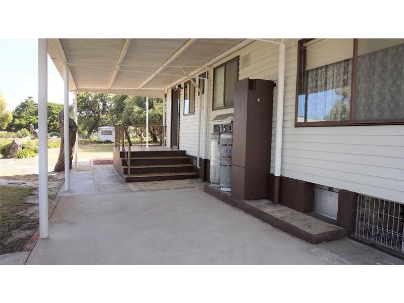 136 National Park Road, Loch Sport VIC 3851