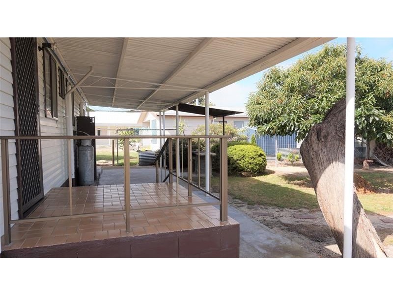 136 National Park Road, Loch Sport VIC 3851