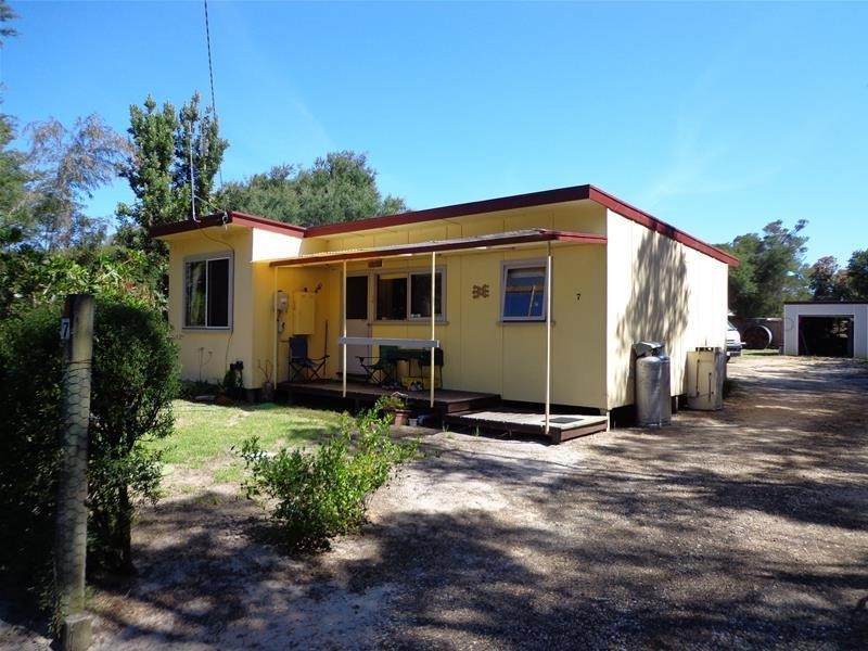 7 Power Street, Loch Sport VIC 3851