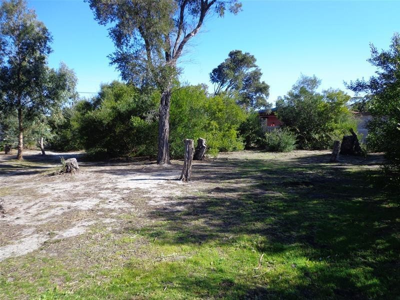 17 Bream Road, Loch Sport VIC 3851