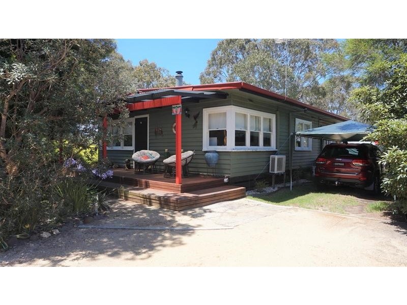 4 Sandra Court, Loch Sport VIC 3851