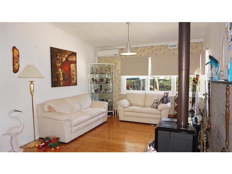 4 Sandra Court, Loch Sport VIC 3851