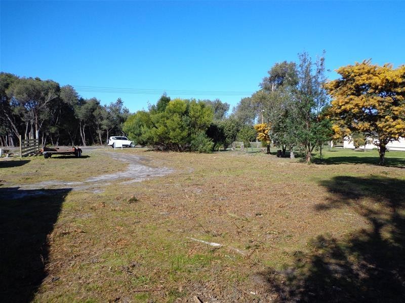 39 Reeve Street, Loch Sport VIC 3851