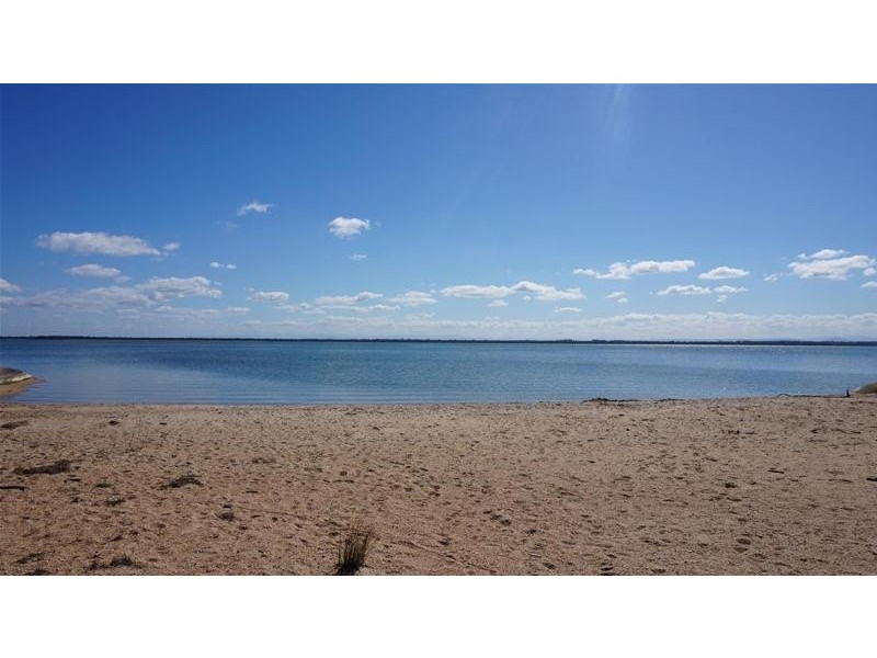 79 Seagull Drive, Loch Sport VIC 3851