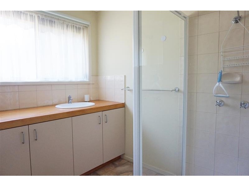 25 Bernadette Avenue, Loch Sport VIC 3851