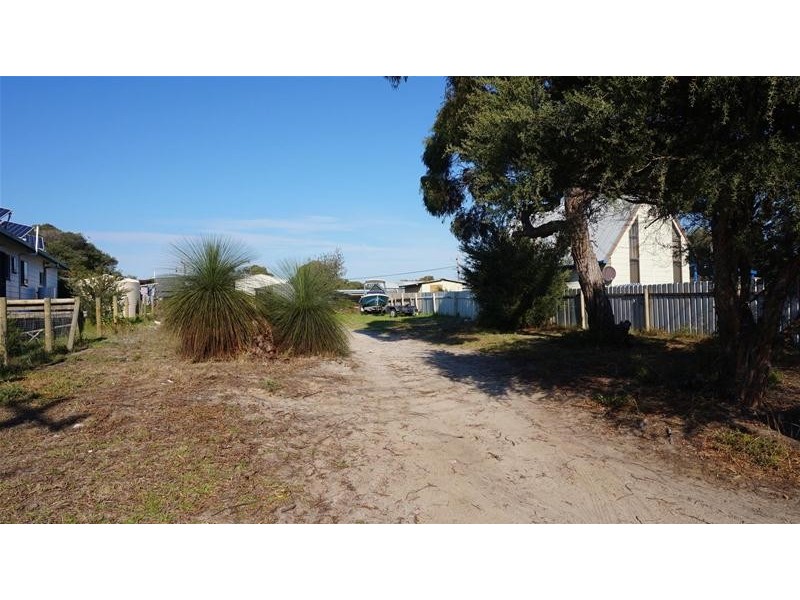 2 Possum Court, Loch Sport VIC 3851