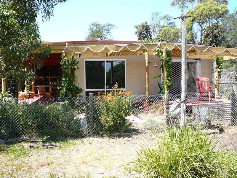 65 Goodlett Avenue, Loch Sport VIC 3851