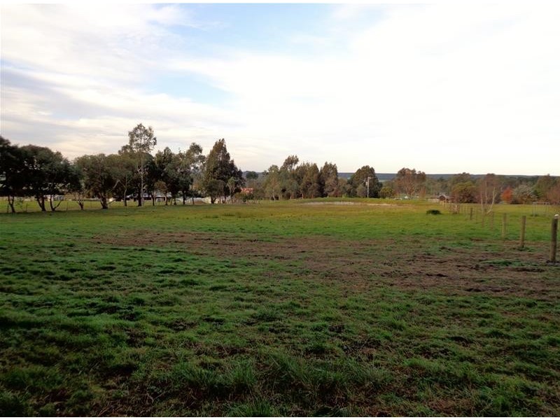 23 Clark Court, Longford VIC 3851