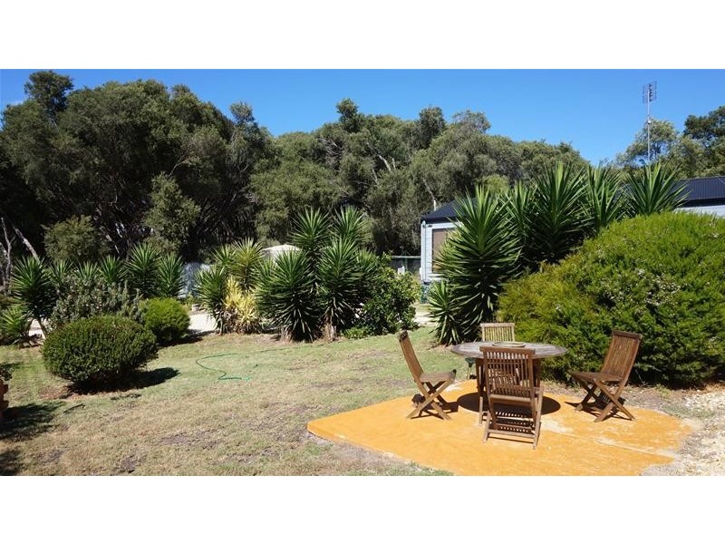 218 National Park Road, Loch Sport VIC 3851