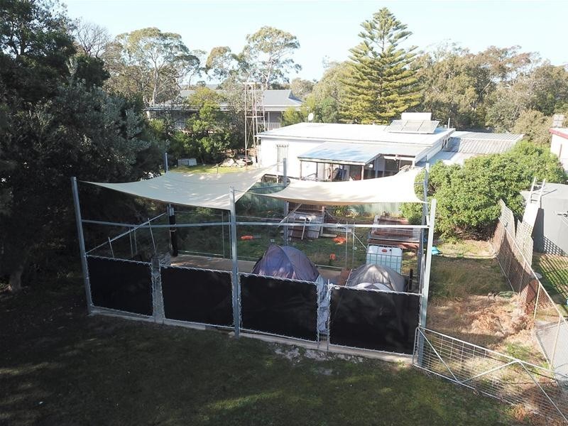 334 National Park Road, Loch Sport VIC 3851