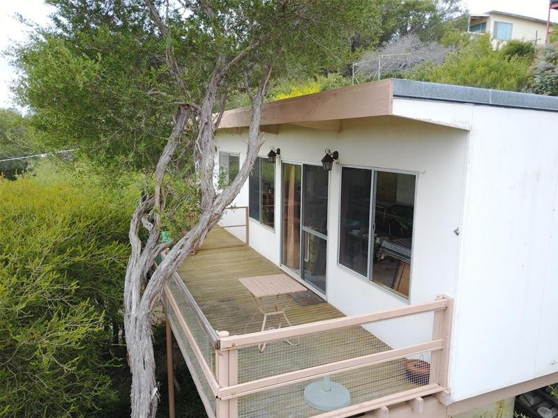 69 Seagull Drive, Loch Sport VIC 3851