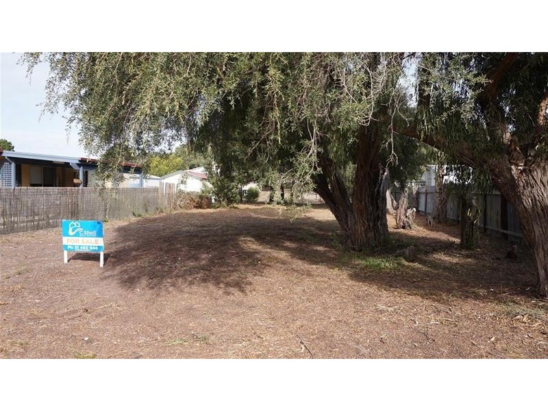 44 Central Avenue, Loch Sport VIC 3851