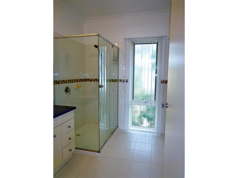 11 Wattle Grove, Loch Sport VIC 3851