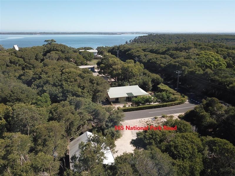 365 National Park Road, Loch Sport VIC 3851