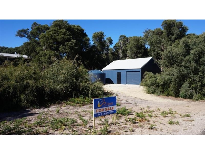 365 National Park Road, Loch Sport VIC 3851