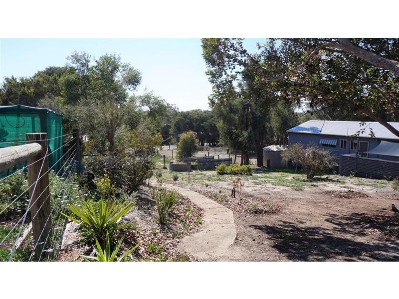 23 Bernadette Avenue, Loch Sport VIC 3851